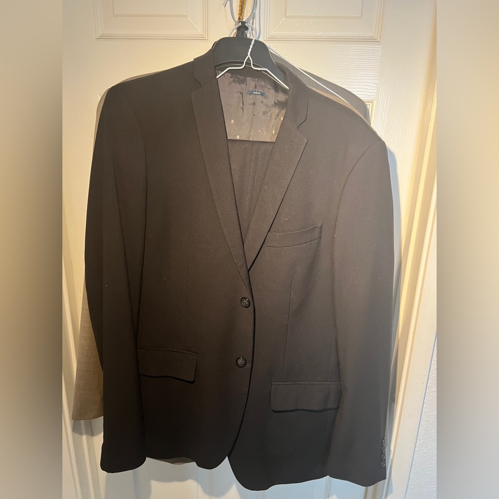 Perry Ellis Black Slim Fit Suite size 38R / pants 33x32